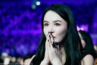 邹市明的老婆资料,贤内助背后的坚强支持者